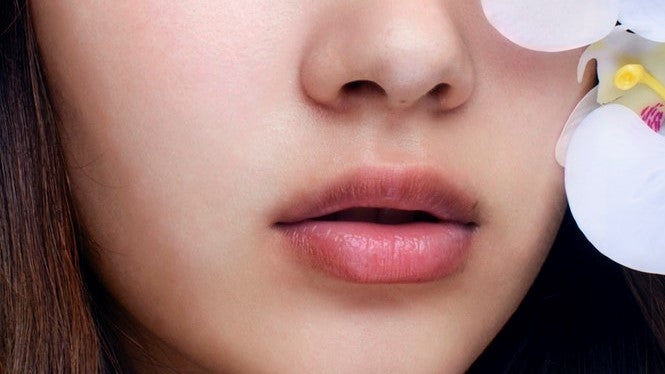 Dry Lips 101: Why Vaseline Isn't Working for You